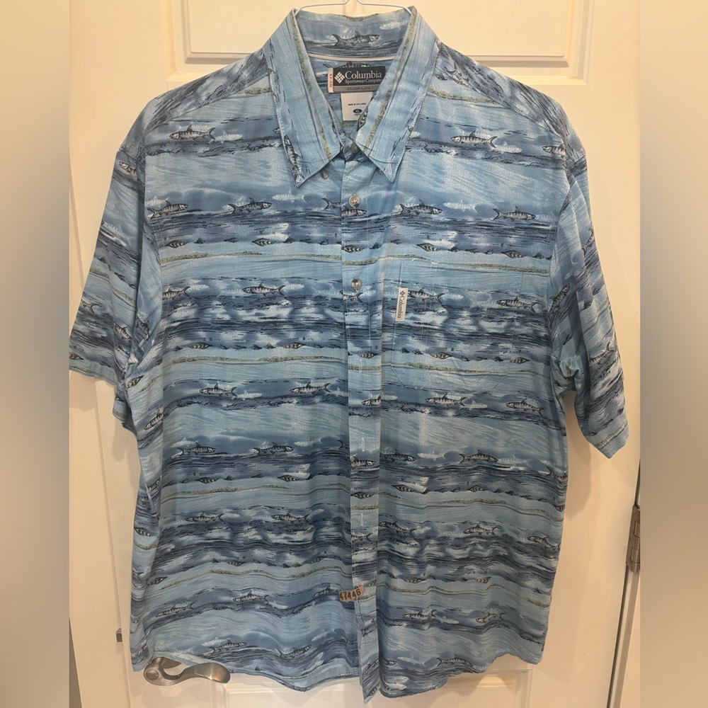 Columbia Fish Print short sleeve shirt
